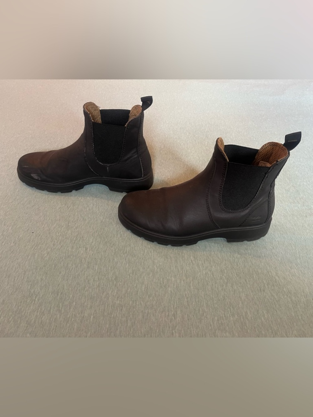 Billabong Black Chelsea Lug-sole Ankle Boot - Picture 4 of 9